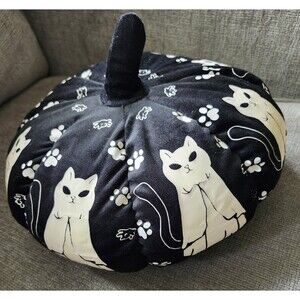 Halloween Glow In The Dark With Cats 11.8"